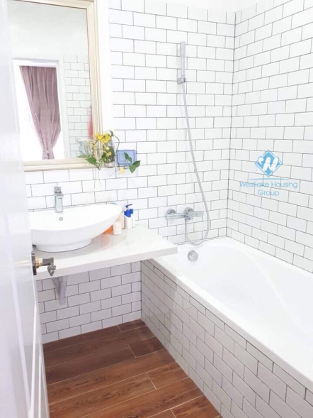 Beautiful three bedrooms apartment for rent in Vinhome Gardenia, Nam Tu Liem district, Ha Noi